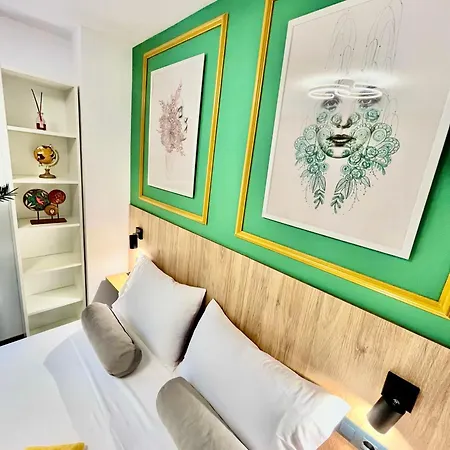 Elegante Tres Colores Apartman *