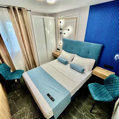 Elegante Tres Colores Apartamento